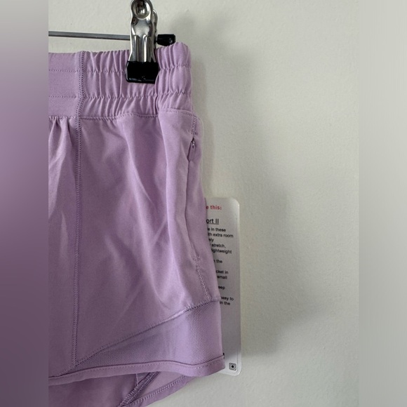 NWT Lululemon Hotty Hot Short II 2.5" in Lilac Quartz - Picture 5 of 10